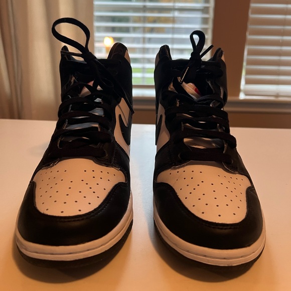 Nike Dunk High Women’s - Picture 3 of 7